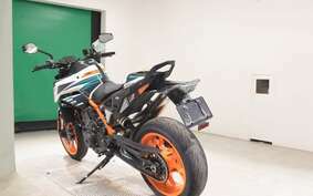 KTM 890 DUKE R 2020