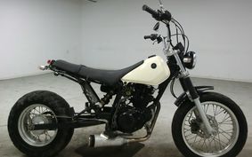 YAMAHA TW225 2004 DG09J