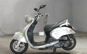 YAMAHA VINO 125 SE24