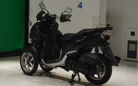 YAMAHA TRICITY 125 SE82J