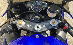 YAMAHA YZF-R1 2005 RN13