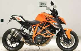 KTM 1290 SUPER DUKE R 2017 V3940