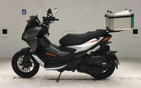 APRILIA SR GT200