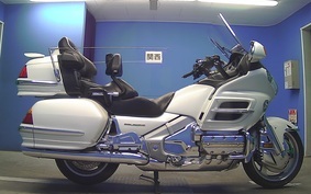 HONDA GL 1800 GOLD WING 2004 SC47