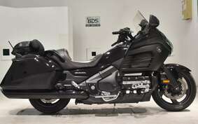 HONDA GL 1800 GOLD WING F6B 2013 SC68