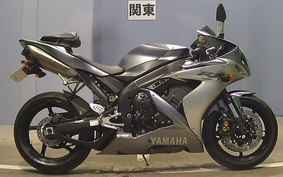 YAMAHA YZF-R1 2004 RN13