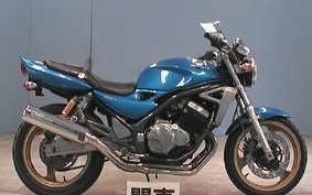 KAWASAKI BALIUS 250 Gen.2 2002 ZR250B