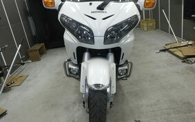 HONDA GL 1800 GOLD WING 2012 SC68