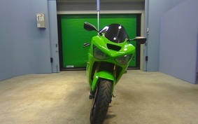 KAWASAKI NINJA ZX-6R 2004 ZX636B