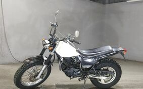 YAMAHA TW225 DG09J