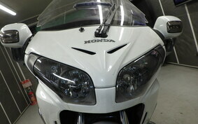 HONDA GL 1800 GOLD WING 2011 SC68