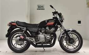 YAMAHA XJ550 2024 4V8