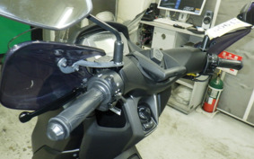 YAMAHA N-MAX SEG6J