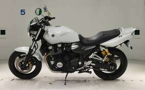 YAMAHA XJR1300 L 2019 RP17J