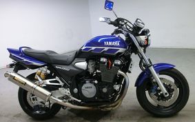 YAMAHA XJR1300 2004 RP03J