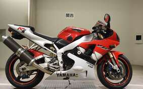 YAMAHA YZF-R1 1999 RN01