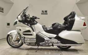 HONDA GL 1800 GOLD WING 2013 SC68