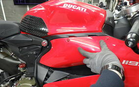 DUCATI 1199 PANIGALE 2013 H802J