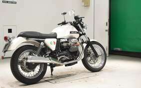 MOTO GUZZI V7 CLASSIC 2011