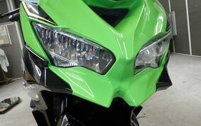 KAWASAKI ZX-25R ZX250E