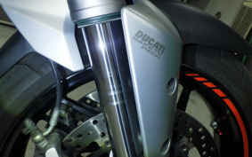 DUCATI MULTISTRADA 1200 S 2014