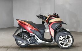 YAMAHA TRICITY 125 SE82J