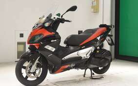 APRILIA SR MAX 125