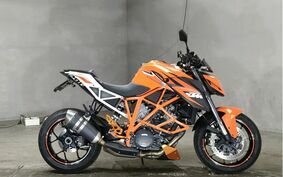 KTM 1290 SUPER DUKE R 2016 V3940