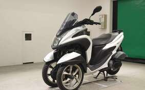 YAMAHA TRICITY 125 SE82J