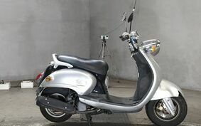 YAMAHA VINO 125 SE24