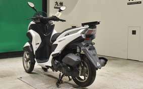 YAMAHA TRICITY 125 SE82J