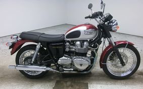 TRIUMPH BONNEVILLE 2002 J900TM