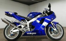 YAMAHA YZF-R1 1999 RN01