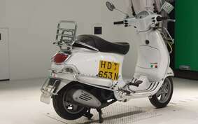 VESPA LX125