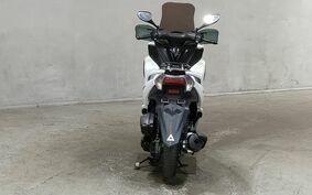 YAMAHA TRICITY 125 SE82J