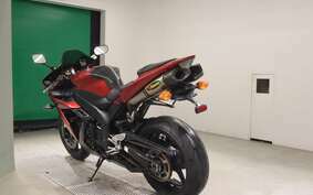 YAMAHA YZF-R1 2005