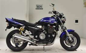 YAMAHA XJR1300 2000 RP03J