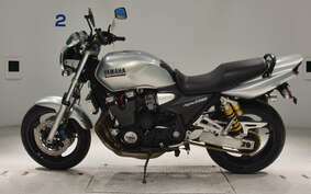 YAMAHA XJR1300 2000 RP03J