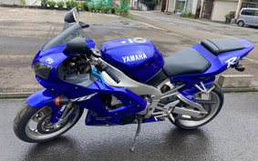 YAMAHA YZF-R1 2000 RN01