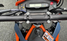 KTM 690 SMC R 2024 LSV40