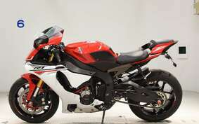 YAMAHA YZF-R1 2021 RN39