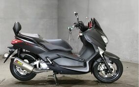 YAMAHA X-MAX 250 SG25