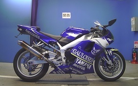 YAMAHA YZF-R1 1998 RN01