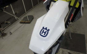 HUSQVARNA FE250