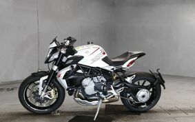 MV AGUSTA BRUTALE 800 DRAGSTER 2014 B320