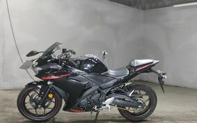 YAMAHA YZF-R3 2015 RH07J