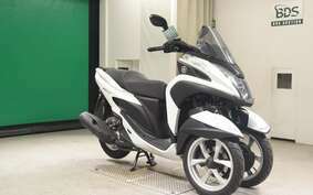 YAMAHA TRICITY 125 SE82J