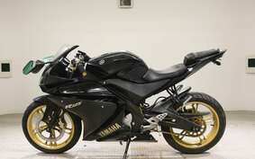 YAMAHA YZF-R125 RE06