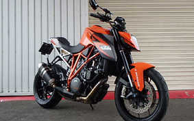 KTM 1290 SUPER DUKE R 2014 V3940