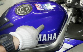 YAMAHA YZF-R6 2000